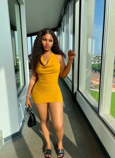 Vera - puta in Accra Photo 2 of 3