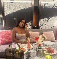 Vera - escort in Guangzhou Photo 3 of 4