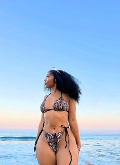 vera - escort in Bali Photo 2 of 6