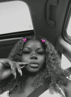 Vera - escort in Accra Photo 5 of 5