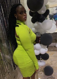 Vera Sidika - masseuse in Riyadh Photo 1 of 7