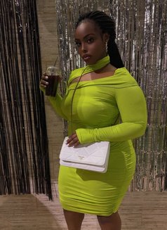 Vera Sidika - masseuse in Riyadh Photo 6 of 7