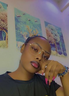 Vera Sidika - puta in Riyadh Photo 2 of 7