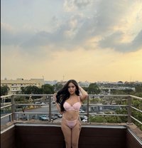 Verary - escort in Montenegro