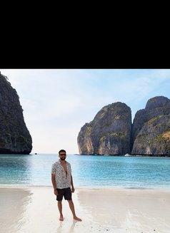 Verified✓i'ts Kevin Masaage Therapist - Male escort in Chandigarh Photo 8 of 8