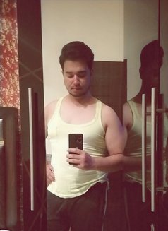 Verified ✓ Sandy - Acompañantes masculino in New Delhi Photo 2 of 2