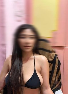 Verified Lexie - escort in Makati City Photo 1 of 5