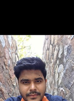 Verified Manish - Male escort in Colombo Photo 8 of 9