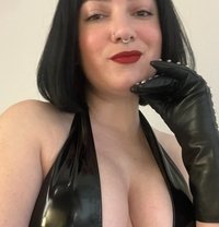 Verified Mistress Chloe - dominatrix in Madrid