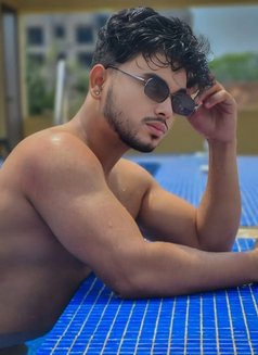 Verified profile only for male - Acompañantes masculino in Bangalore Photo 14 of 17