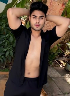 Verified profile only for male - Male escort in New Delhi Photo 10 of 17