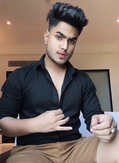 Verified profile only for male - Male escort in New Delhi Photo 11 of 17