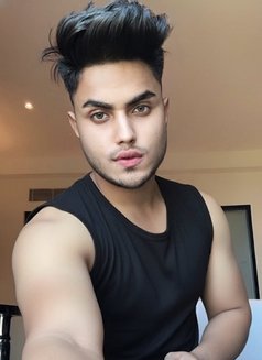 Verified profile only for male - Male escort in New Delhi Photo 12 of 17
