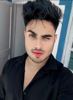 Verified profile only for male - Male escort in New Delhi Photo 13 of 17
