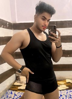Verified profile only for male - Male escort in New Delhi Photo 16 of 17
