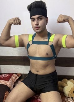 Verified profile only for male - Acompañantes masculino in Nagpur Photo 11 of 22