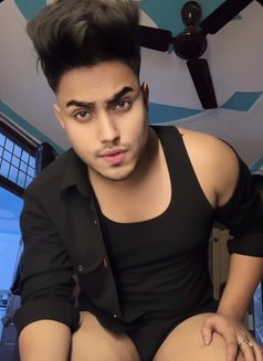 Verified profile only for male - Acompañantes masculino in Nagpur Photo 22 of 22