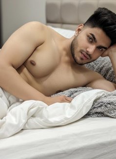 Verified profile only for male - Male escort in Ahmedabad Photo 9 of 14