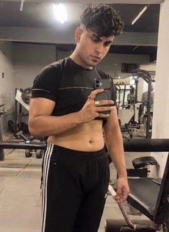 Verified profile only for male - Male escort in New Delhi Photo 14 of 17