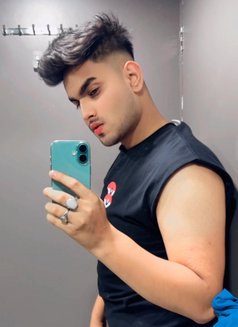 Verified profile only for male - Male escort in Bangalore Photo 9 of 17