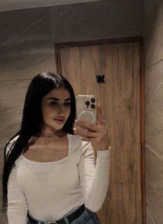 Verified Real Russian Escort - escort in Gurgaon Photo 2 of 3
