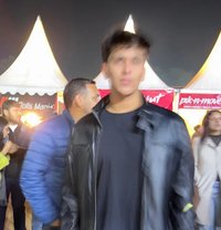 Verified✓ Slim Fit Body 8. 5 Inch Penis - Male escort in Chandigarh