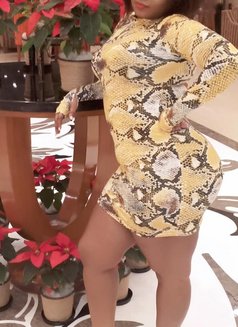 Vee - escort in Chennai Photo 6 of 6