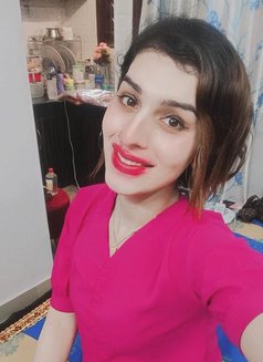 Veronica - Transsexual escort in New Delhi Photo 5 of 8