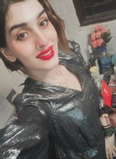 Veronica - Transsexual escort in New Delhi Photo 7 of 8