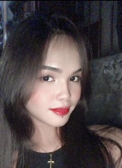 Veronica Dela Cruz - Transsexual escort in Manila Photo 4 of 6