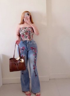 Veronica - escort in Erbil Photo 3 of 3