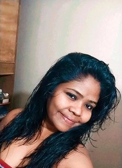 Veronica - escort in Jaipur Photo 2 of 2