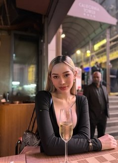 Veronica ushvada - escort in Singapore Photo 6 of 20