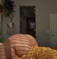Veronica - escort in Kampala