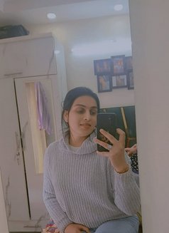 Veronica Singh - puta in New Delhi Photo 6 of 6