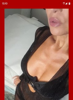 Veronica Tantra - Masajista in Naples Photo 2 of 4
