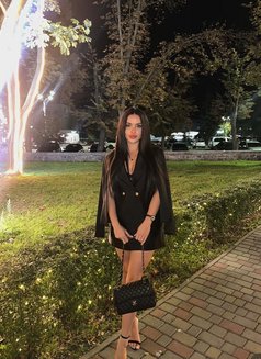 Veronica - escort in Rome Photo 2 of 8