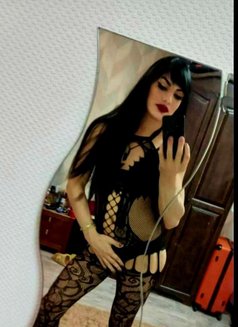 Veronika - Transsexual escort in Yerevan Photo 1 of 5