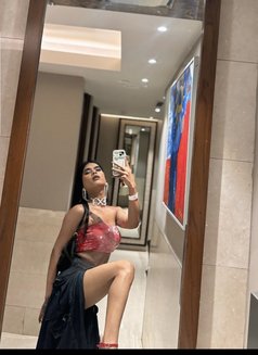 Veronika - Transsexual companion in New Delhi Photo 18 of 22