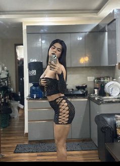 Veronika - Transsexual companion in New Delhi Photo 19 of 22