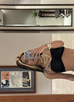 Veronika - Transsexual escort in New Delhi Photo 26 of 26