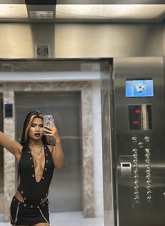 Veronika - Transsexual escort in New Delhi Photo 24 of 28