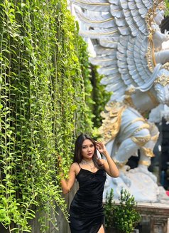 Veronika - escort in Bali Photo 5 of 6