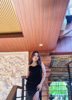 Veronika - escort in Bali Photo 6 of 6