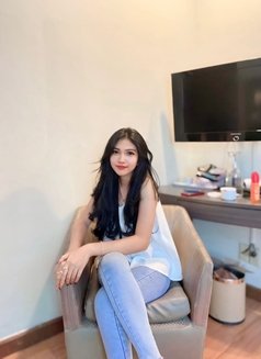 Veronika - escort in Jakarta Photo 9 of 17