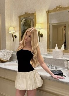 Veronika - puta in Bangkok Photo 3 of 7