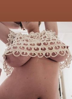 Verri - escort in Dijon Photo 3 of 3