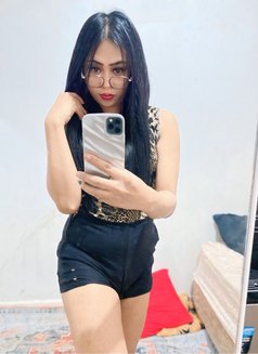 Vers Top Huge With Real Big Dick - Transsexual escort in Jakarta Photo 11 of 16