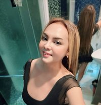 Versa Airah (with poppers) - Transsexual escort in Kuala Lumpur