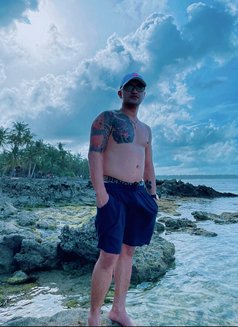 Versa Dadbod in Town - Acompañantes masculino in Manila Photo 15 of 21